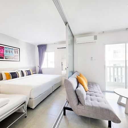 Recenta Suite Phuket Suanluang Exteriör bild