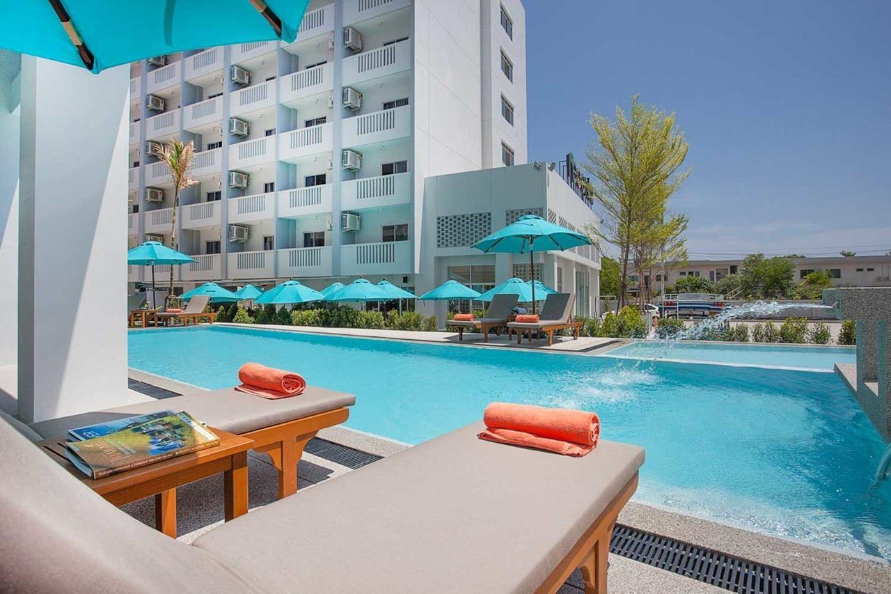 Recenta Suite Phuket Suanluang Exteriör bild