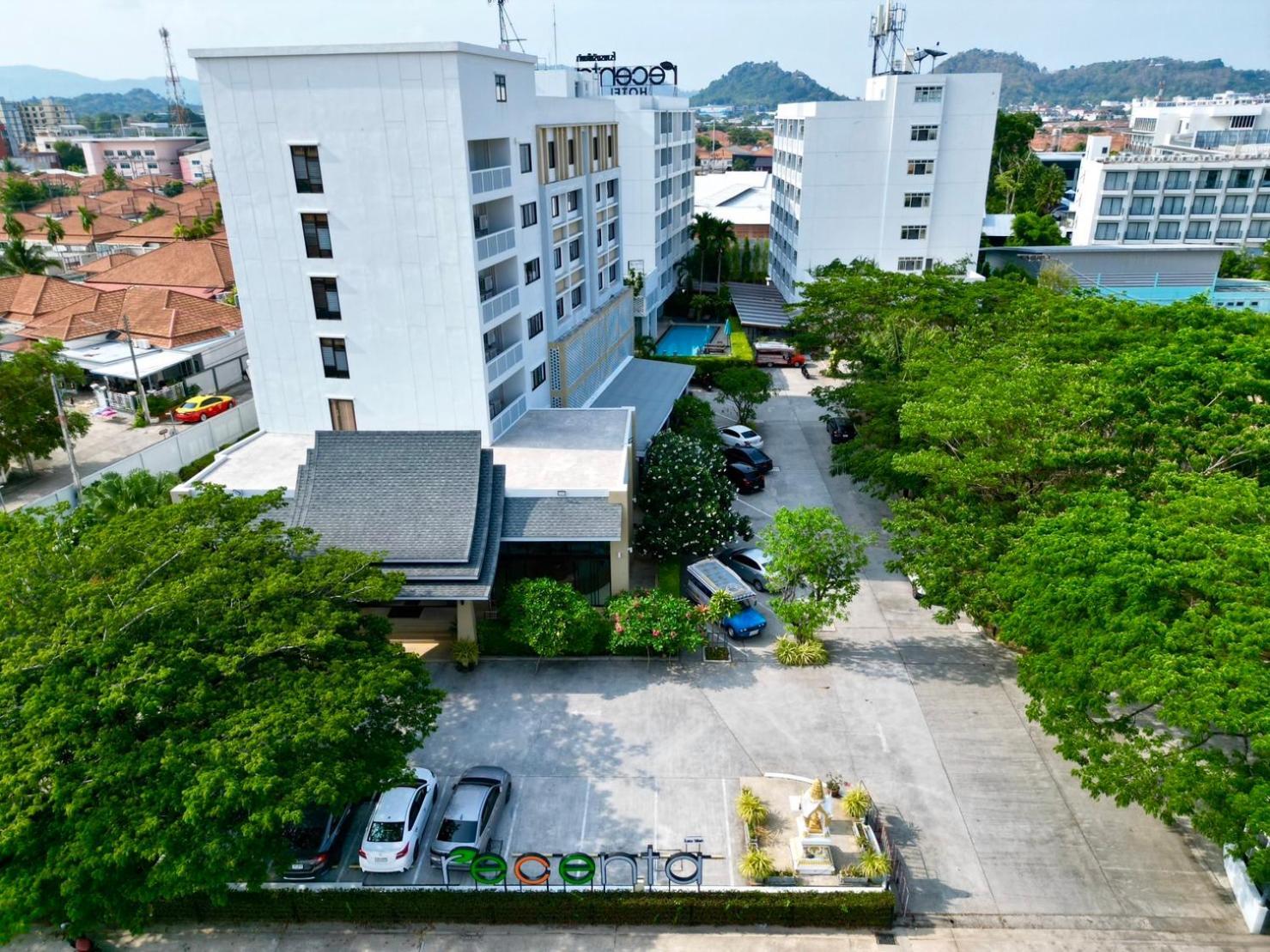 Recenta Suite Phuket Suanluang Exteriör bild