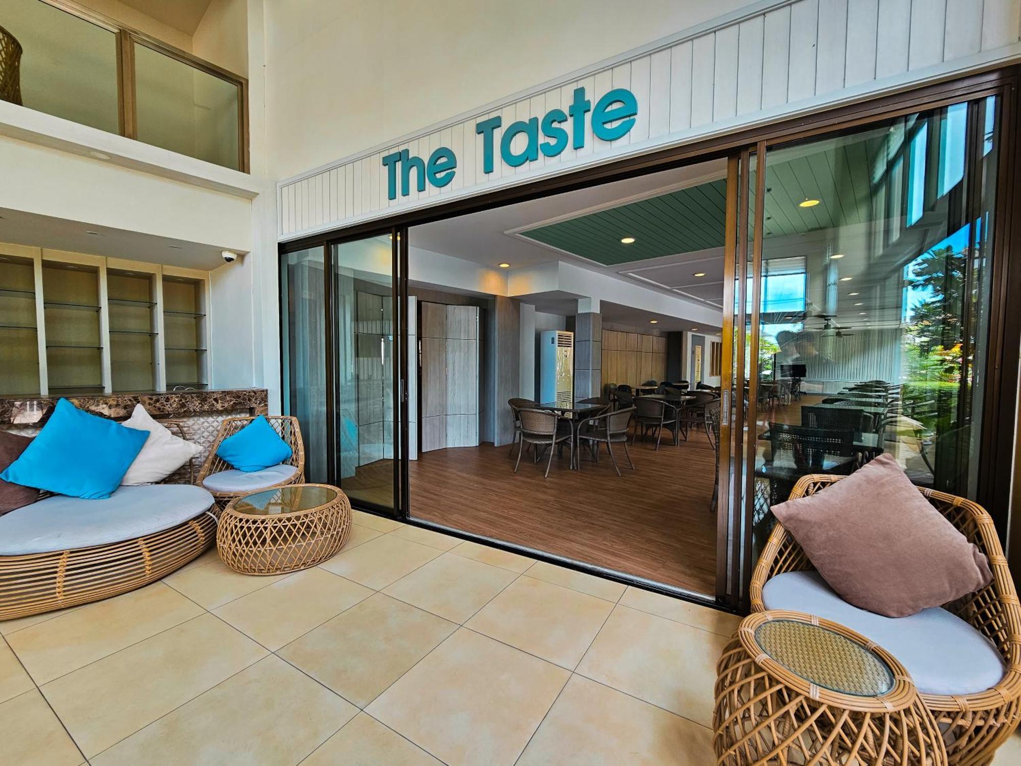 Recenta Suite Phuket Suanluang Exteriör bild