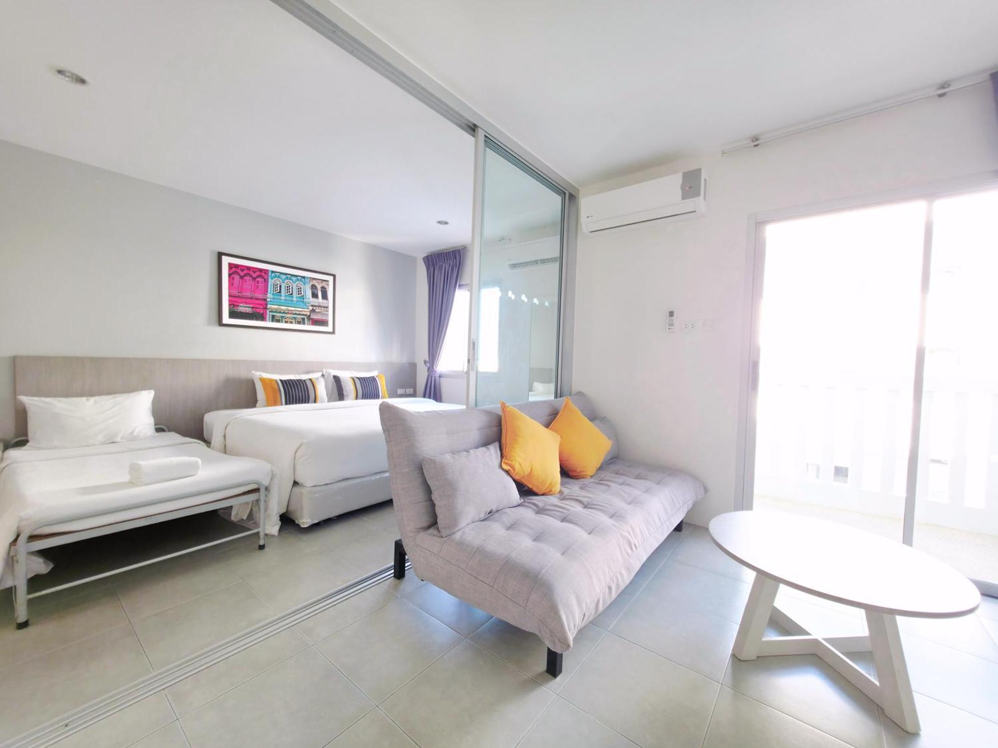 Recenta Suite Phuket Suanluang Exteriör bild
