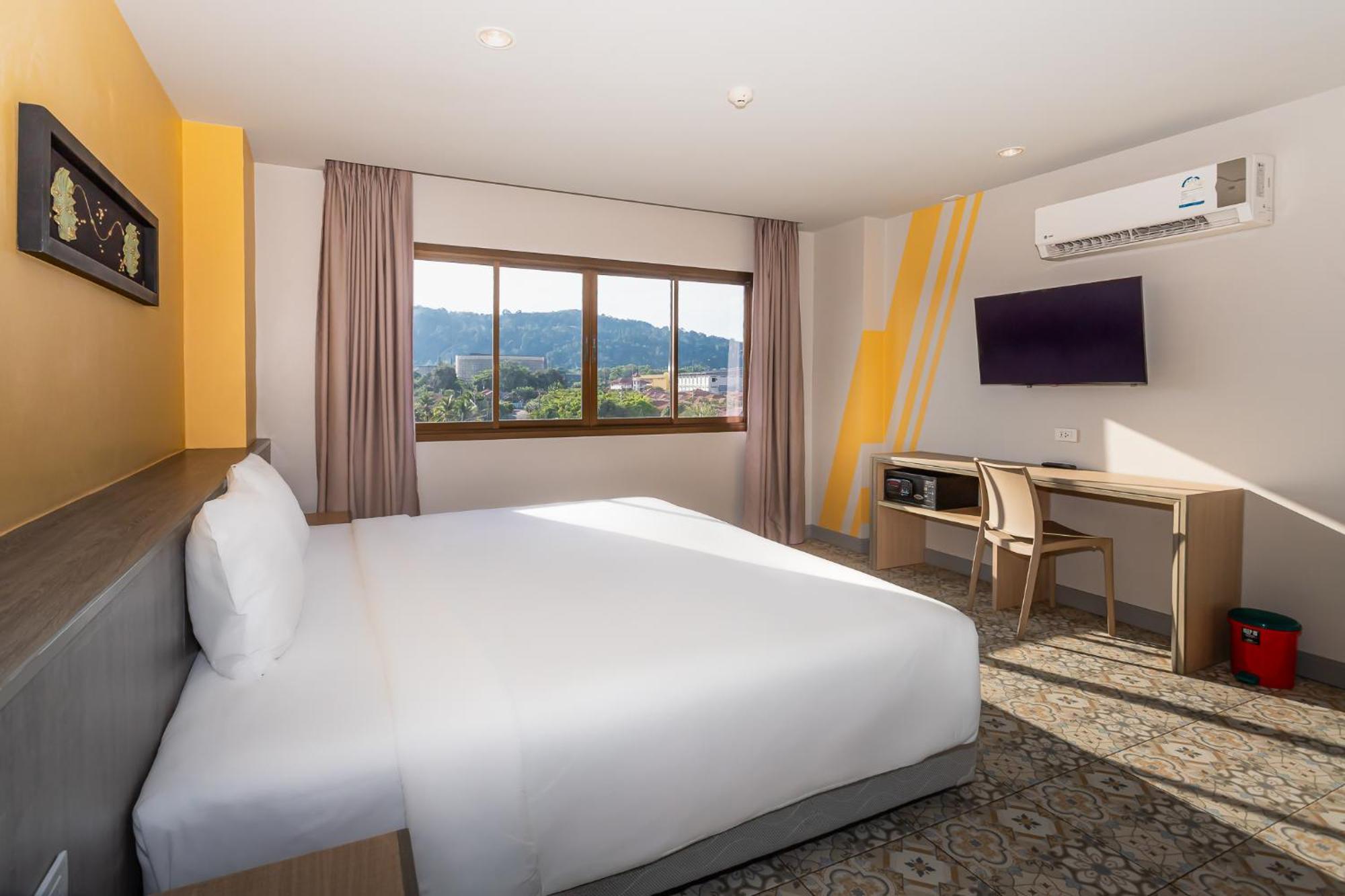 Recenta Suite Phuket Suanluang Exteriör bild