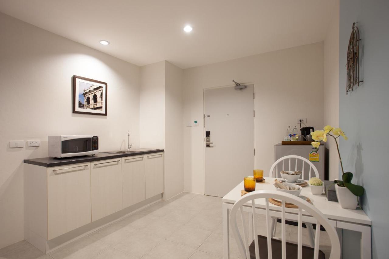 Recenta Suite Phuket Suanluang Exteriör bild